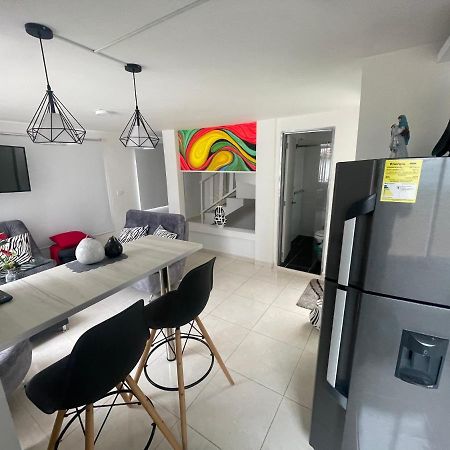 דירות Guatapé Duplex By Hope מראה חיצוני תמונה